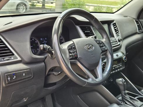 Used 2018 Hyundai Tucson SEL Plus FWD image 12
