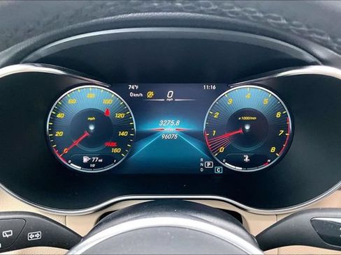 Used 2021 Mercedes-Benz GLC 300 4MATIC image 16