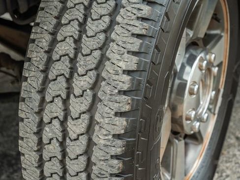 Used 2012 Ford F250 Lariat image 16