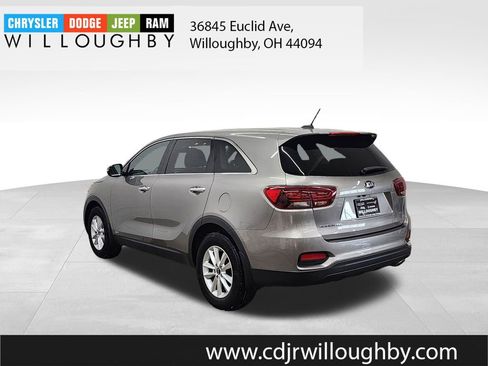Used 2019 Kia Sorento LX image 6