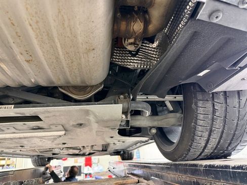 Used 2012 Aston Martin Virage Volante image 32