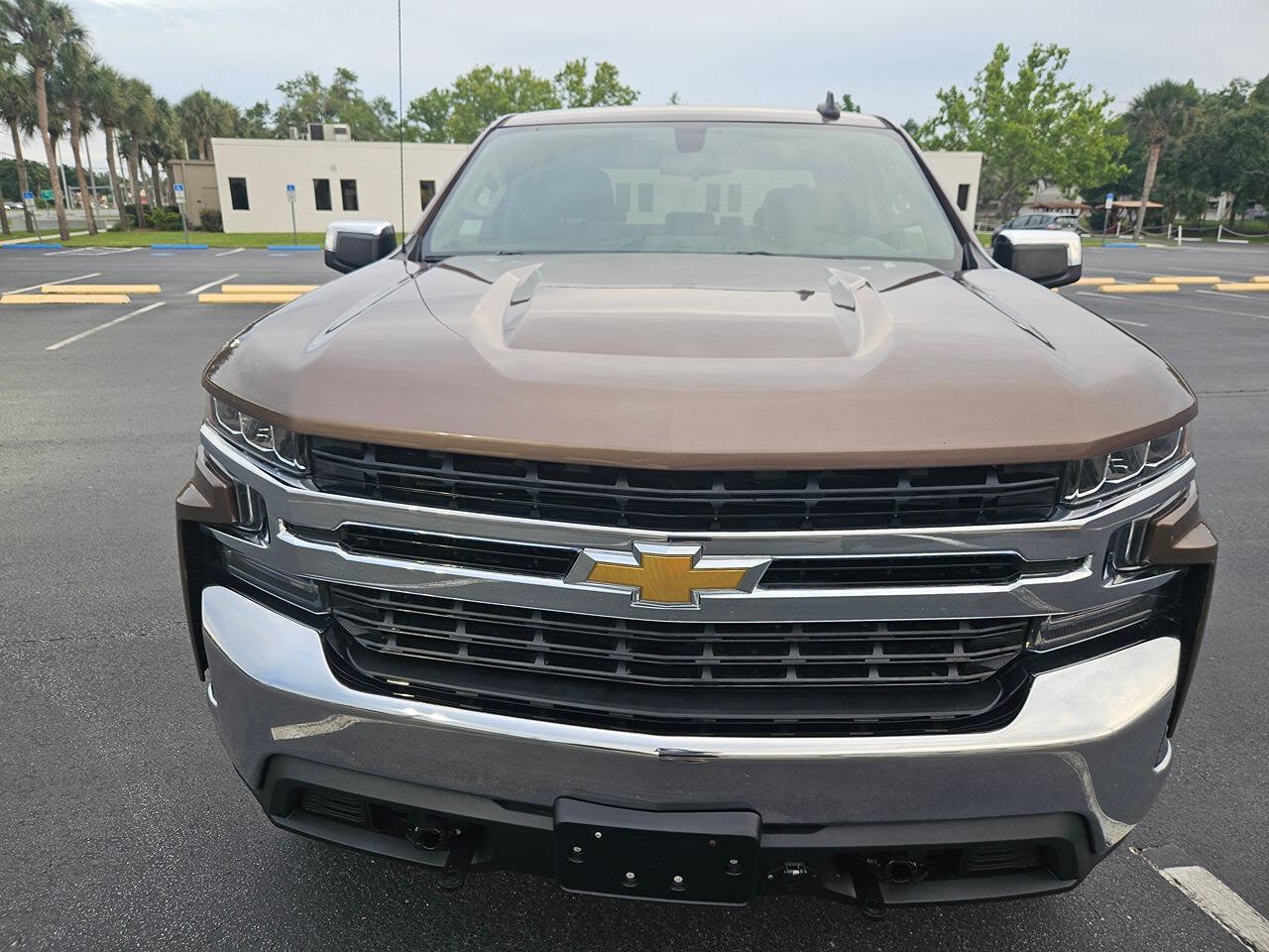 Used 2019 Chevrolet Silverado 1500 LT w/ All-Star Edition AWD/4WD image 9