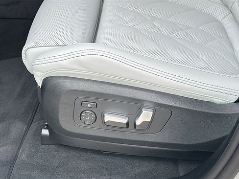 New 2026 BMW X5 sDrive40i w/ M Sport Package image 12
