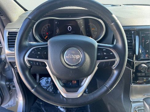 Used 2019 Jeep Grand Cherokee Limited w/ Luxury Group II image 12