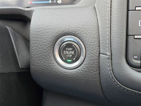 Used 2023 GMC Yukon XL Denali w/ Denali Reserve Package image 33