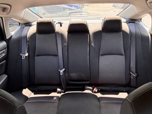 Used 2018 Honda Accord LX image 13