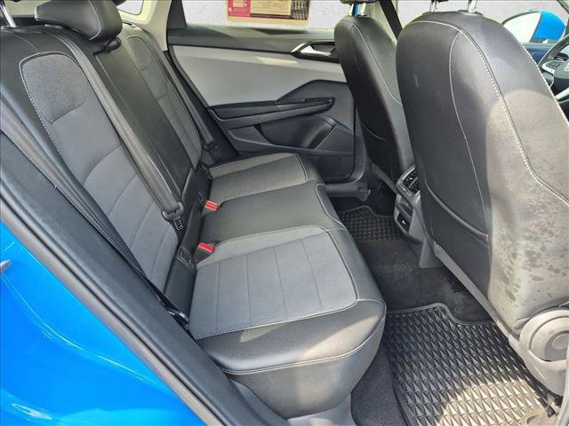 Used 2023 Volkswagen Taos SE FWD image 18