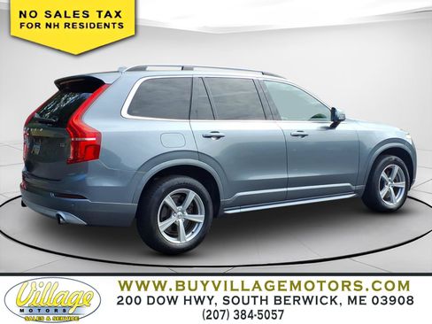Used 2019 Volvo XC90 T5 Momentum w/ Multimedia Package AWD/4WD image 4
