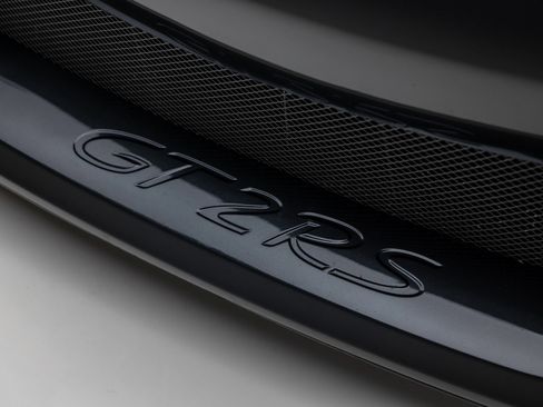 Used 2018 Porsche 911 GT2 RS image 45