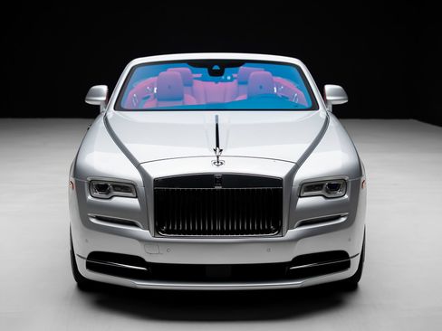 Used 2017 Rolls-Royce Dawn RWD image 8
