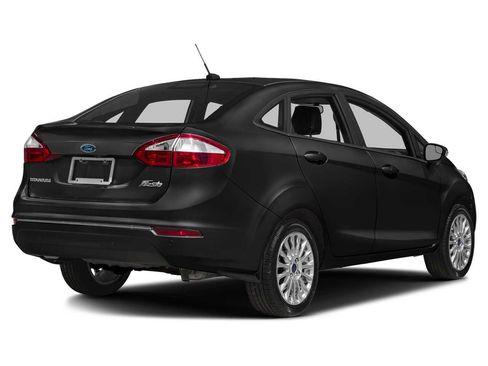 Used 2015 Ford Fiesta Titanium FWD image 2