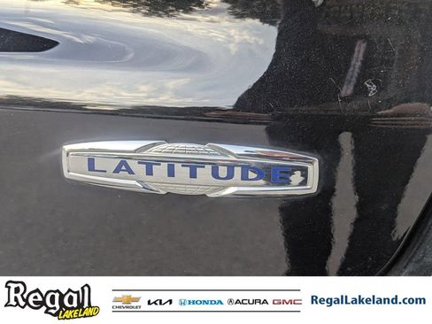 Used 2022 Jeep Compass Latitude image 9