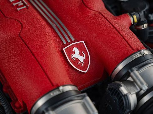 Used 2010 Ferrari California image 23