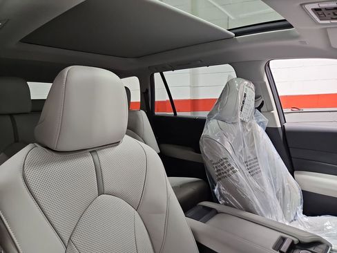 New 2026 Toyota Grand Highlander AWD image 29