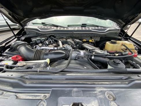 Used 2019 Ford F250 Platinum w/ Platinum Ultimate Package AWD/4WD image 29