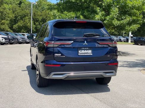 Used 2025 Mitsubishi Outlander SE AWD/4WD image 5