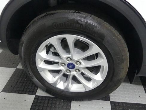 Used 2022 Ford Escape SE w/ Convenience Package image 17