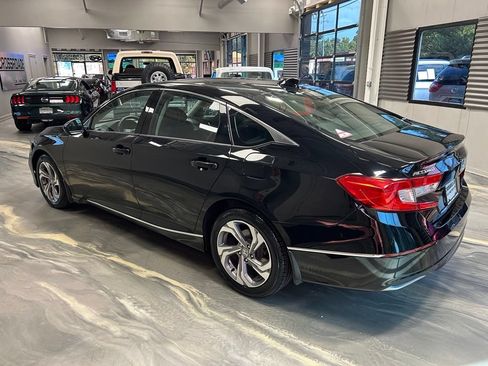 Used 2018 Honda Accord EX-L image 32