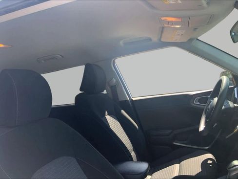 Used 2021 Kia Soul S FWD image 14