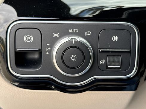 Used 2023 Mercedes-Benz CLA 250 image 28