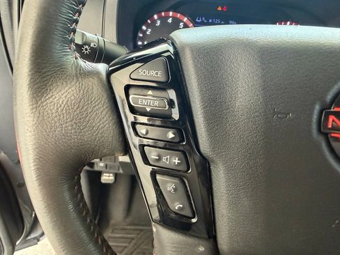 Used 2025 Nissan Frontier Pro-X RWD image 43