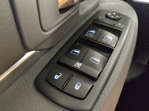 Used 2016 RAM 1500 Big Horn RWD image 27