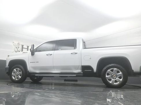 Used 2022 Chevrolet Silverado 2500 LTZ AWD/4WD image 54