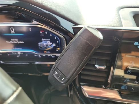 Certified 2024 Chevrolet Silverado 2500 High Country w/ Technology Package image 33