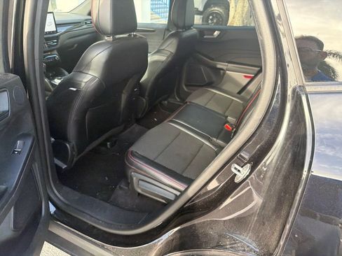 Used 2023 Ford Escape ST-Line Select w/ Tech Pack #2 AWD/4WD image 3