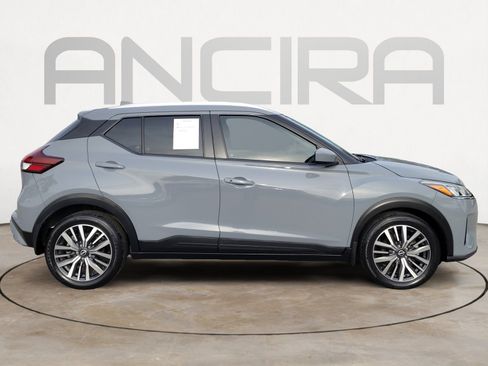 Used 2023 Nissan Kicks SV image 13