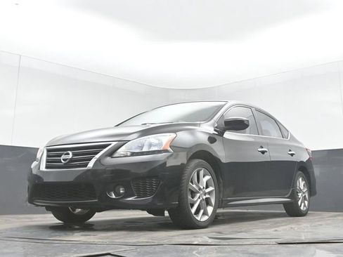 Used 2013 Nissan Sentra SR w/ Driver Pkg FWD image 39