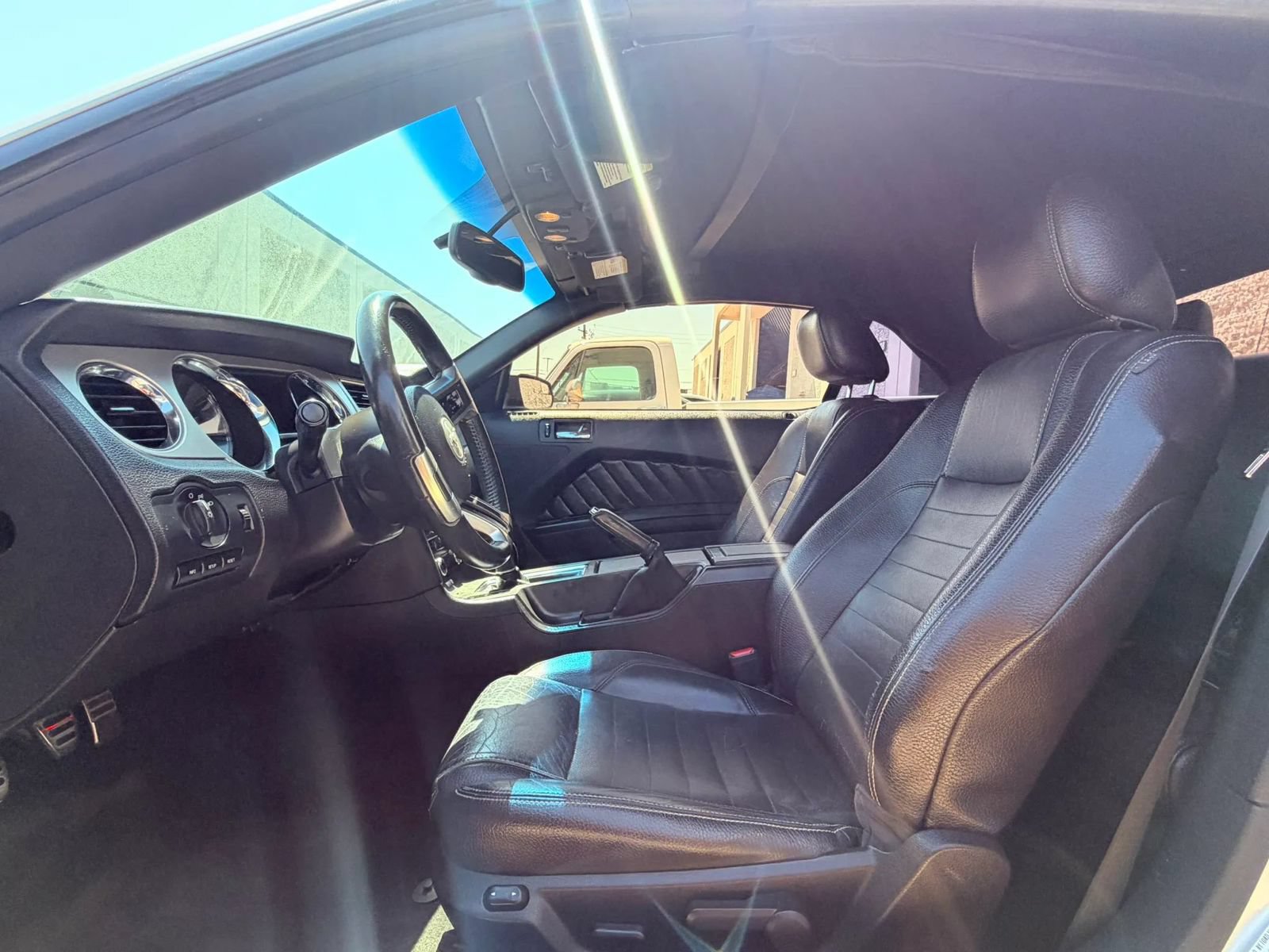 Used 2012 Ford Mustang Premium w/ Security Pkg RWD image 9