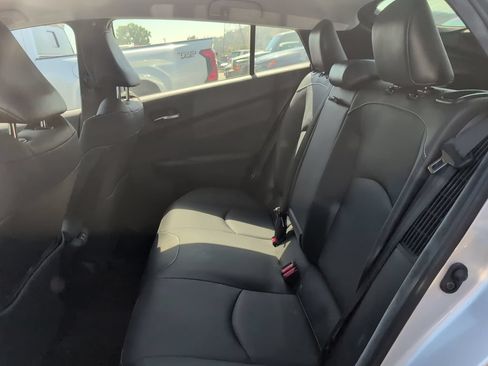 Used 2021 Toyota Prius Prime XLE w/ Carpet Mat Package (TMS) FWD image 10