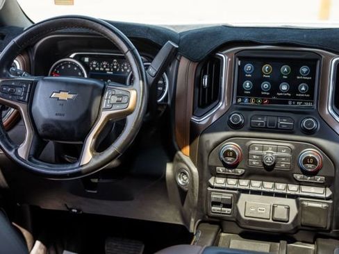 Used 2021 Chevrolet Silverado 1500 High Country w/ Safety Package II AWD/4WD image 4