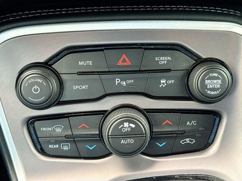 Used 2022 Dodge Challenger R/T image 18