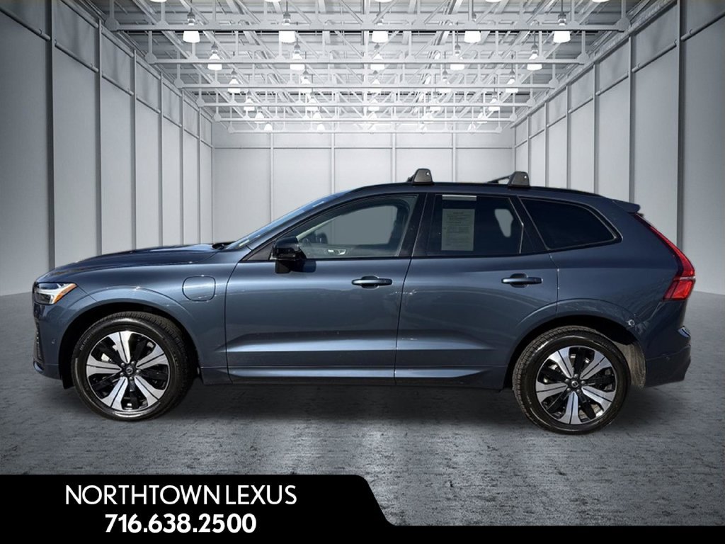 Used 2024 Volvo XC60 T8 Plus w/ Protection Package Premier AWD/4WD image 3