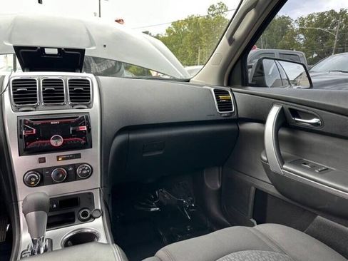 Used 2008 GMC Acadia SLE w/ Preferred Package FWD image 18
