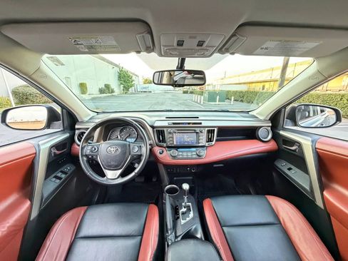 Used 2013 Toyota RAV4 Limited FWD image 14