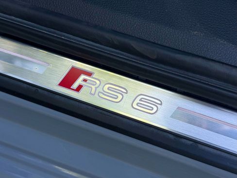 Used 2021 Audi RS 6 AWD/4WD image 13