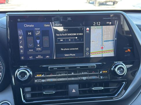 Used 2020 Toyota Highlander Limited image 14