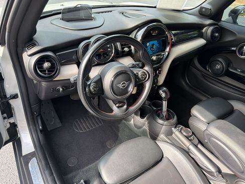 Used 2019 MINI Cooper S FWD image 4