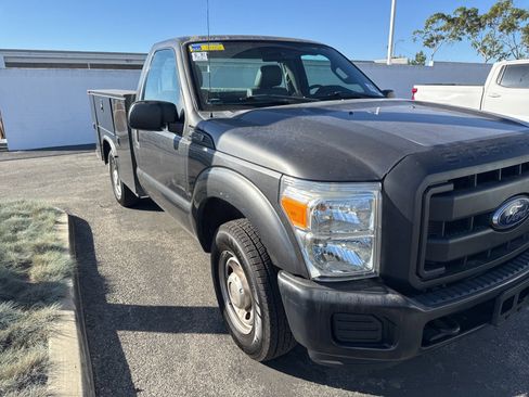 Used 2016 Ford F250 XL image 3