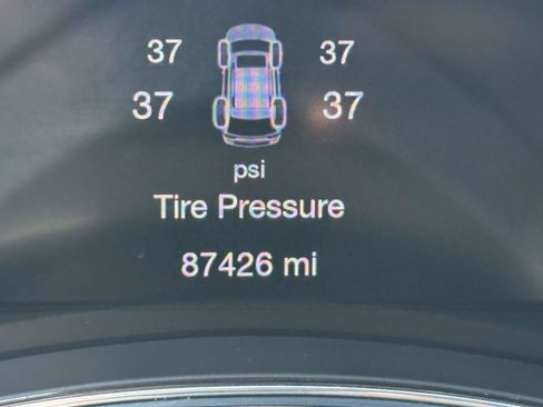Used 2018 Jeep Grand Cherokee Altitude AWD/4WD image 32