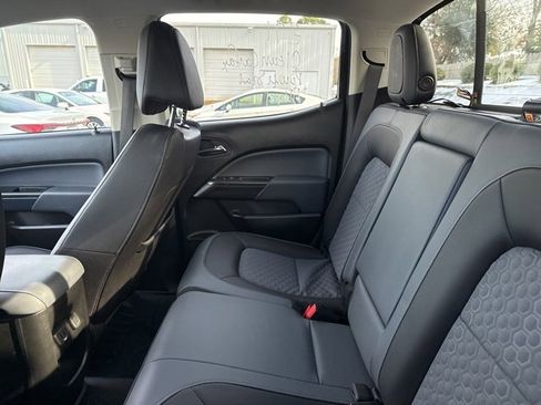 Used 2022 Chevrolet Colorado Z71 image 7
