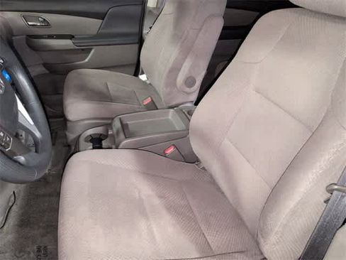 Used 2015 Honda Odyssey EX image 16
