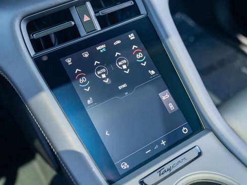 Certified 2023 Porsche Taycan GTS AWD/4WD image 19