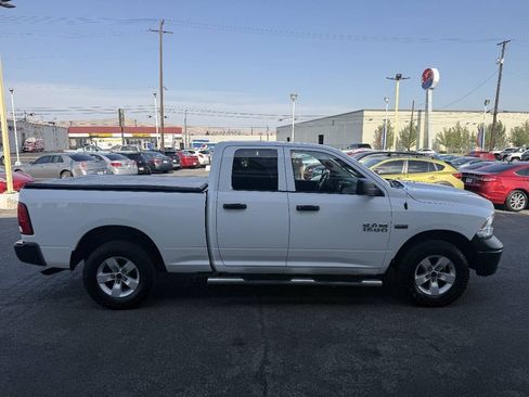 Used 2015 RAM 1500 ST AWD/4WD image 4