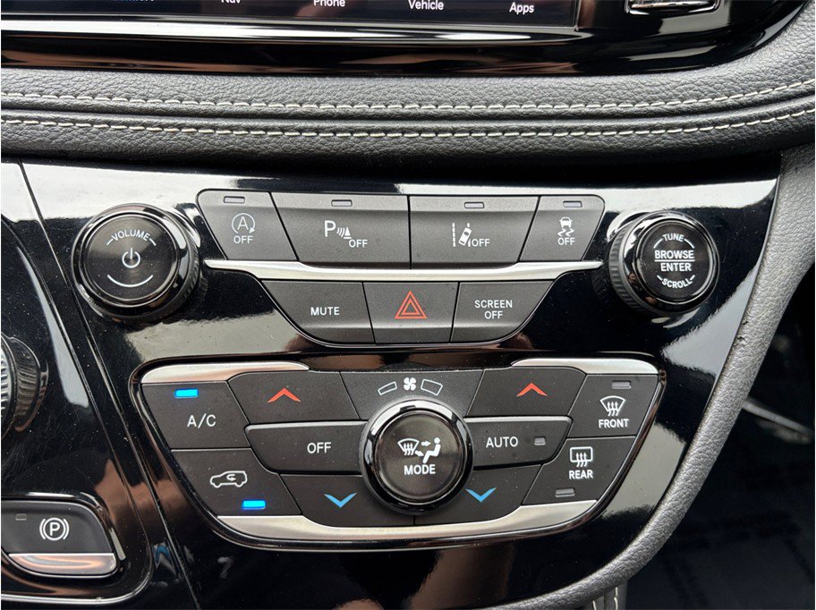 Used 2024 Chrysler Pacifica Limited w/ S Appearance Package AWD/4WD image 33