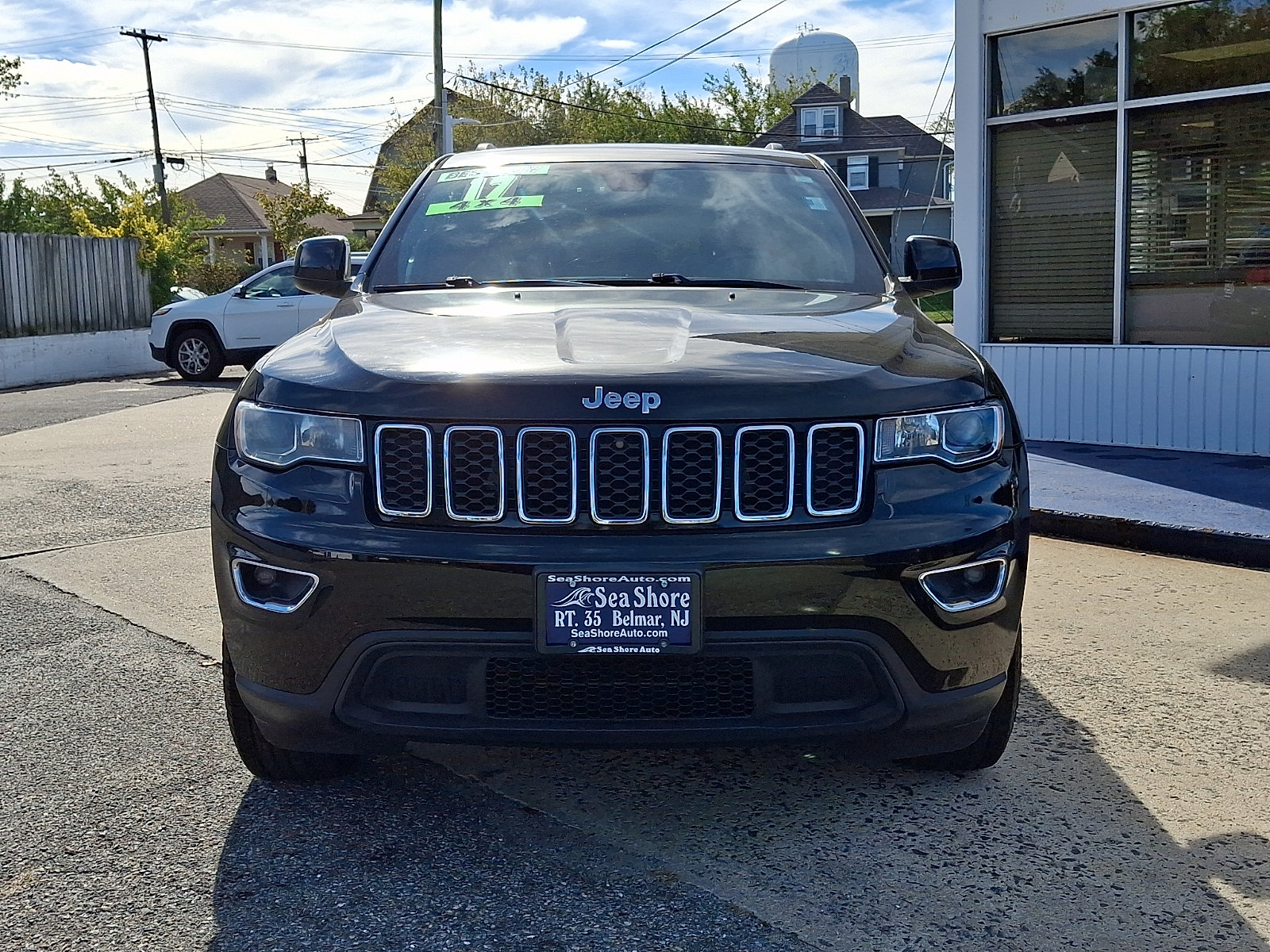 Used 2017 Jeep Grand Cherokee Laredo w/ Quick Order Package 23E AWD/4WD image 2