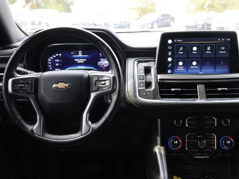 Used 2022 Chevrolet Tahoe Z71 w/ Luxury Package AWD/4WD image 25
